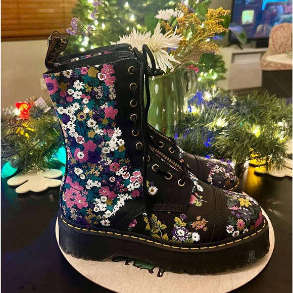 Sinclair Hi Vintage Floral Platform Boots - size 11 - Picture 4 of 6